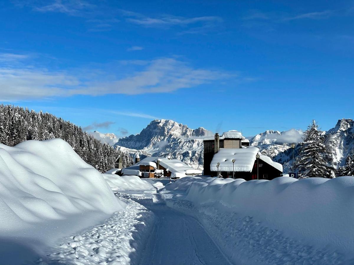 Casa Cucciolo Falcade Exteriér fotografie